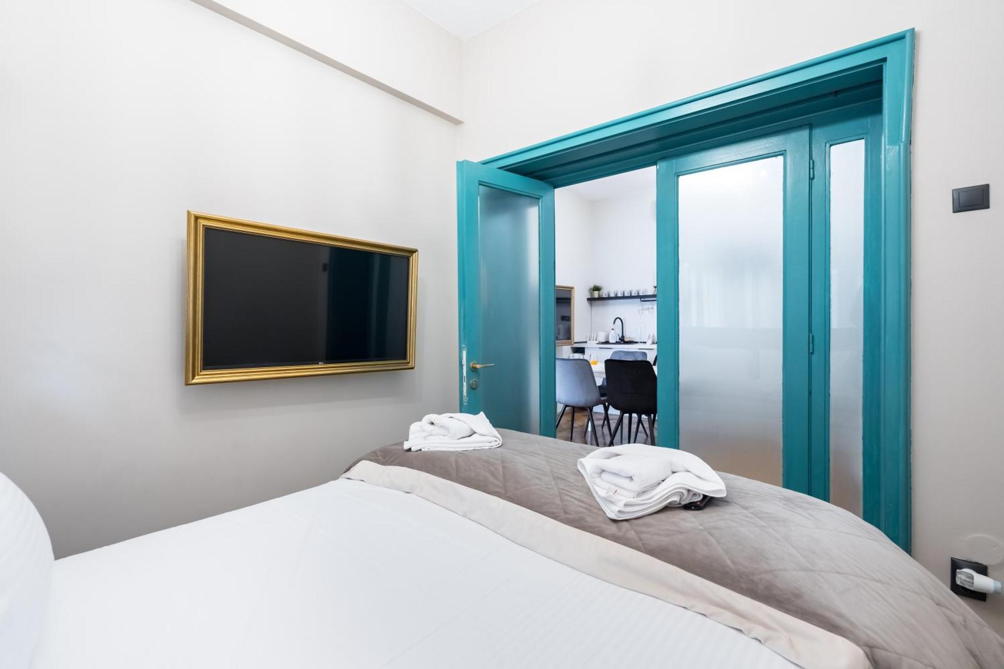 Highline Downtown Residences 6 Persons Family Apartment Bucharest Luaran gambar