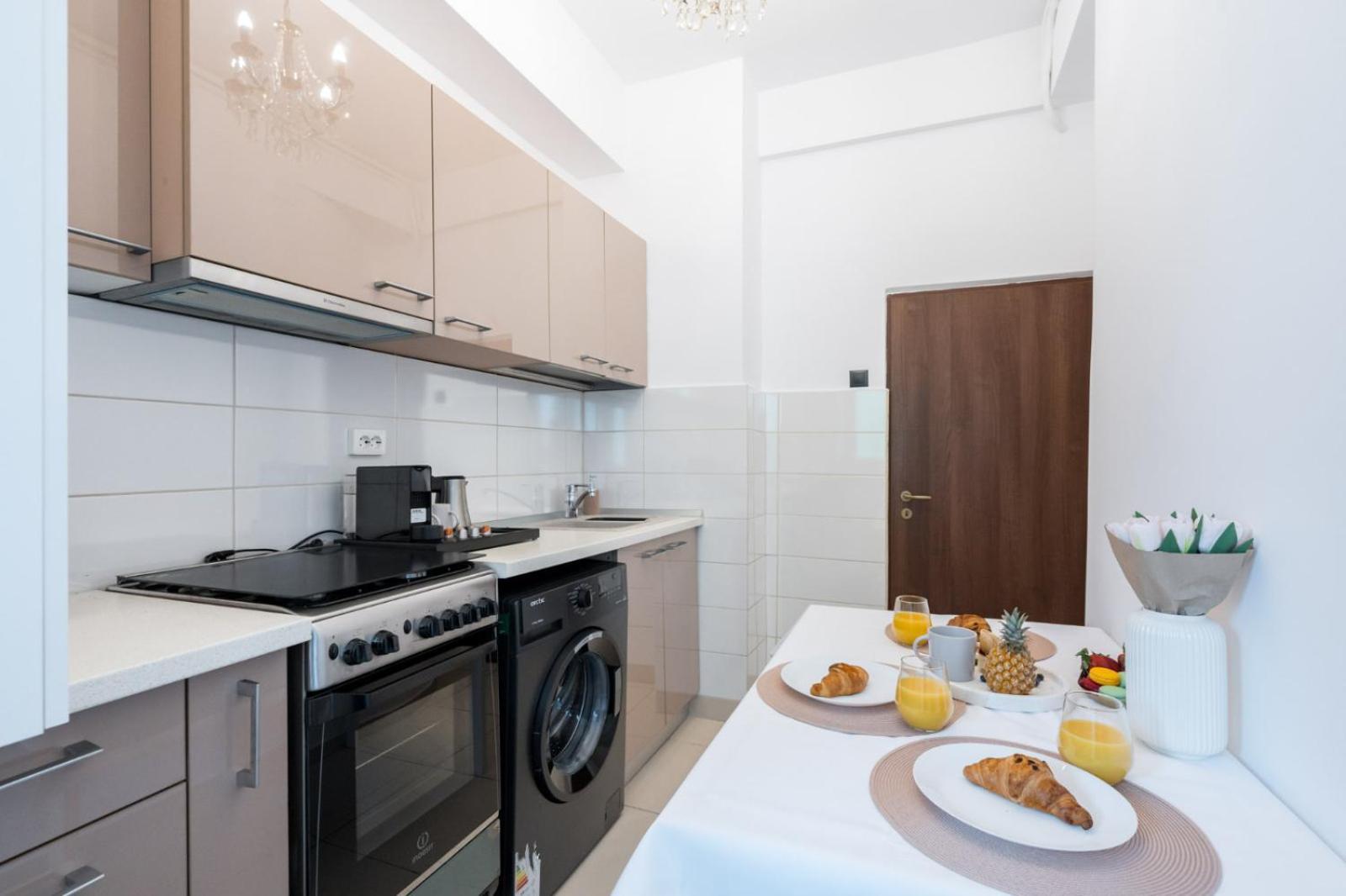 Highline Downtown Residences 6 Persons Family Apartment Bucharest Luaran gambar