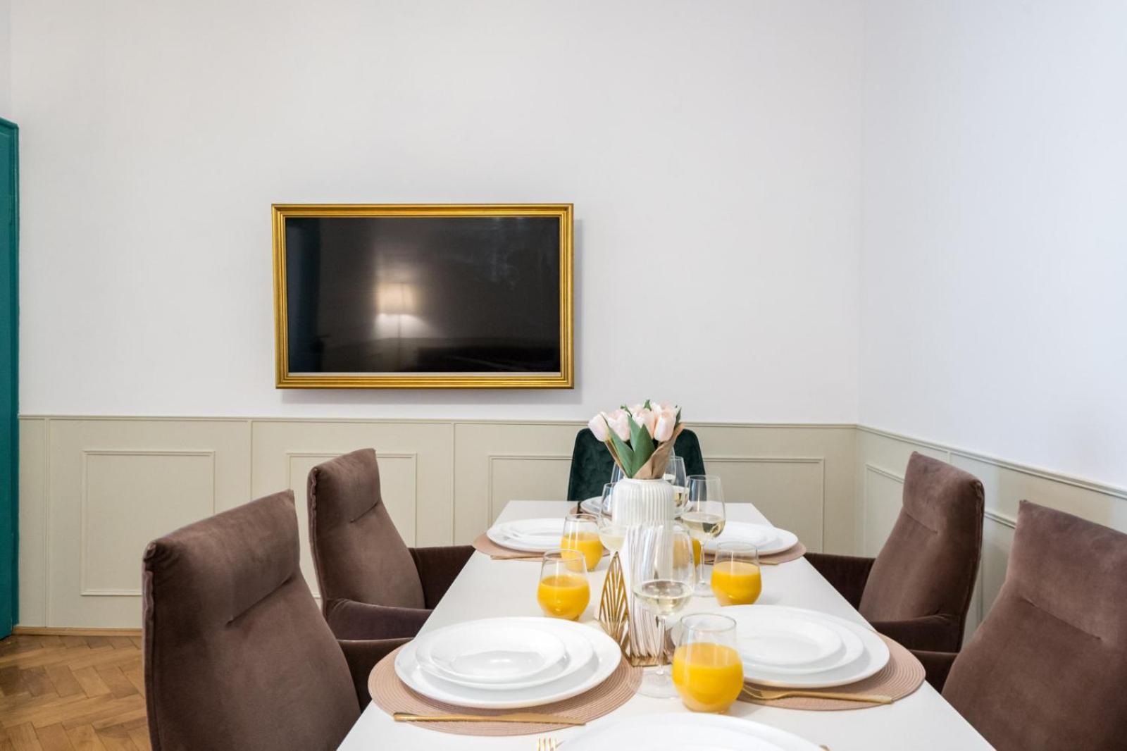 Highline Downtown Residences 6 Persons Family Apartment Bucharest Luaran gambar