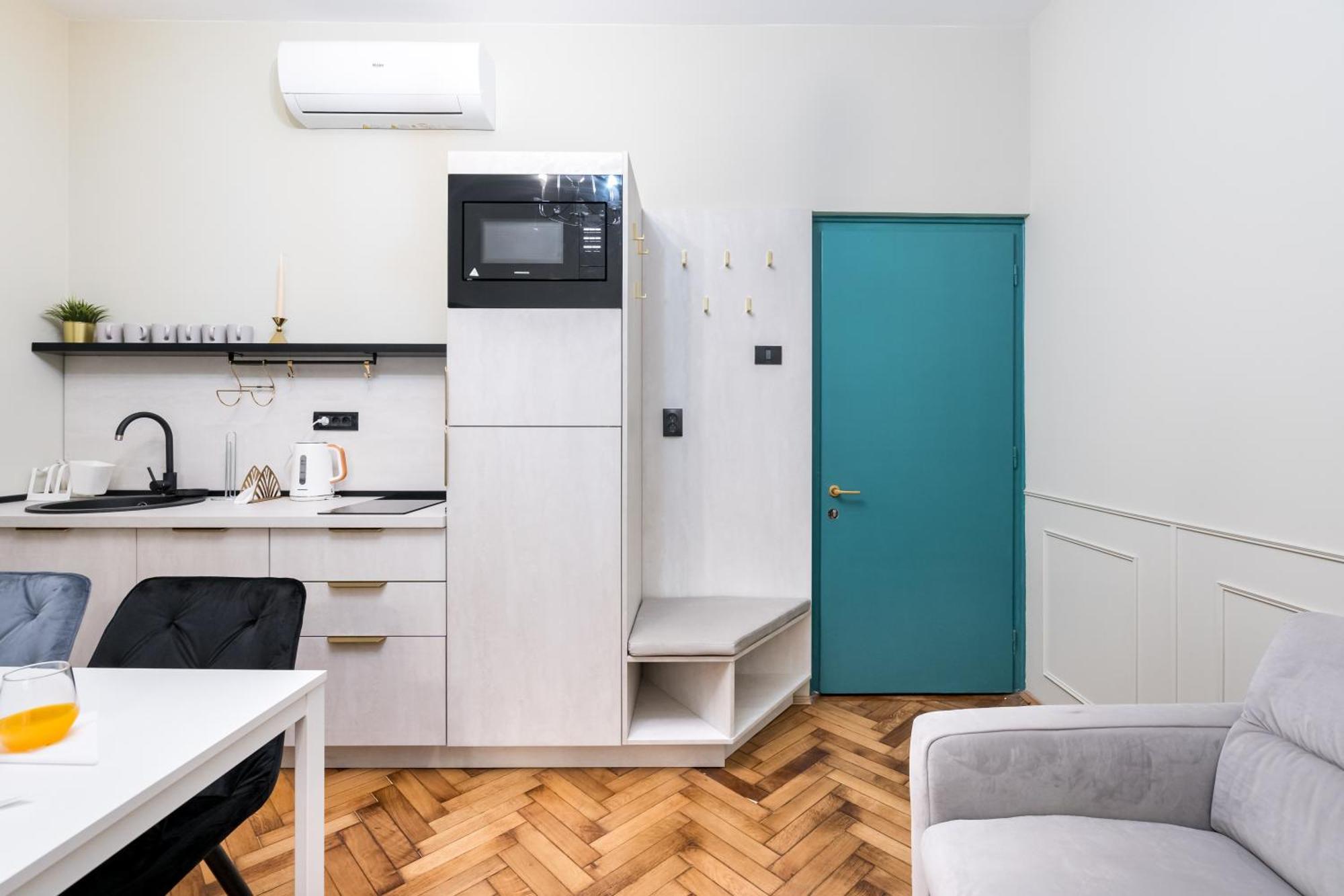 Highline Downtown Residences 6 Persons Family Apartment Bucharest Luaran gambar