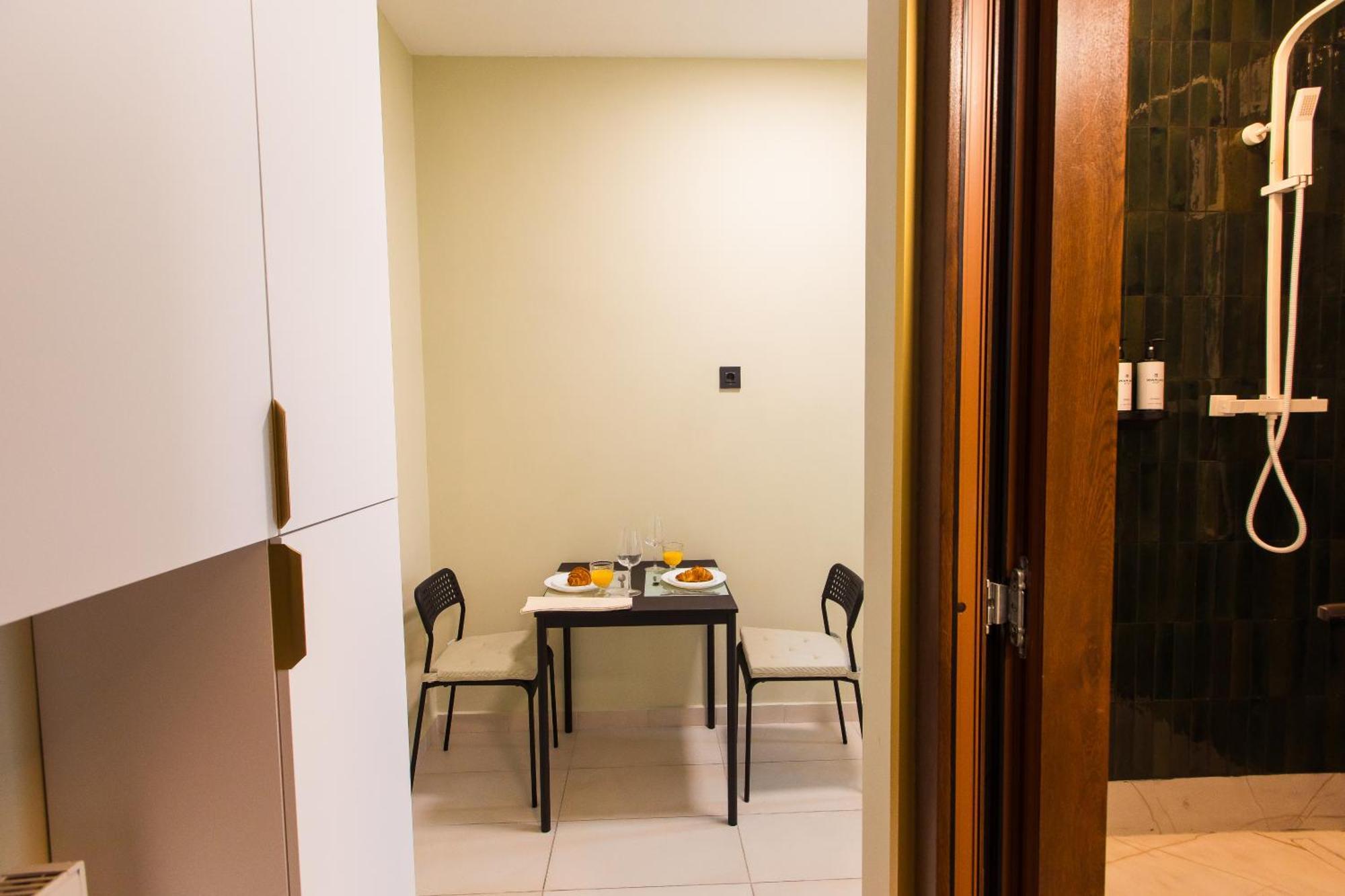 Highline Downtown Residences 6 Persons Family Apartment Bucharest Luaran gambar