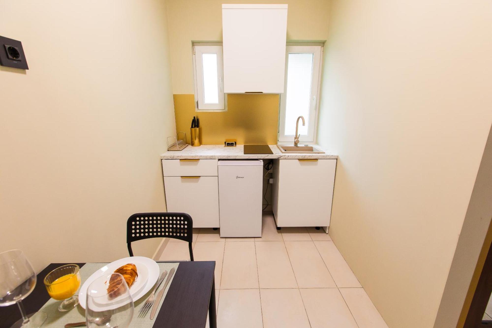 Highline Downtown Residences 6 Persons Family Apartment Bucharest Luaran gambar